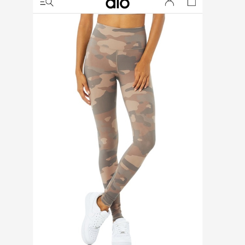 Alo yoga vapor camo leggings